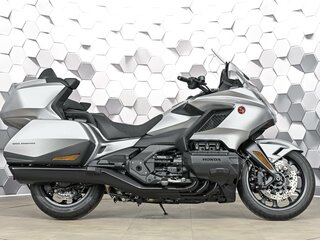 2025 Honda GL 1800 Gold Wing, серебристый, 3649000 рублей, вид 3