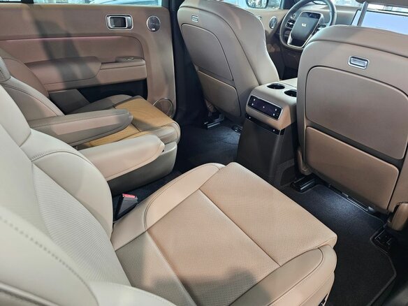 2025 Li Auto (Lixiang) L9 52.3 kWh I Рестайлинг, чёрный - вид 19