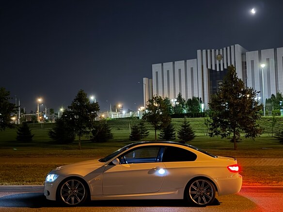 2008 BMW 3 серии 320d V (E90/E91/E92/E93), белый, 1300000 рублей - вид 1