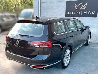 2023 Volkswagen Passat B8 Рестайлинг, чёрный, 2178934 рублей, вид 3