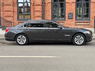 2011 BMW 7 серии Long 750Li xDrive V (F01/F02/F04), серый, 900000 рублей, вид 3
