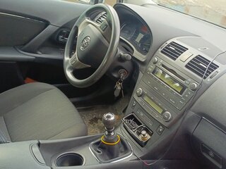 2009 Toyota Avensis III, серебристый, 1199000 рублей, вид 5