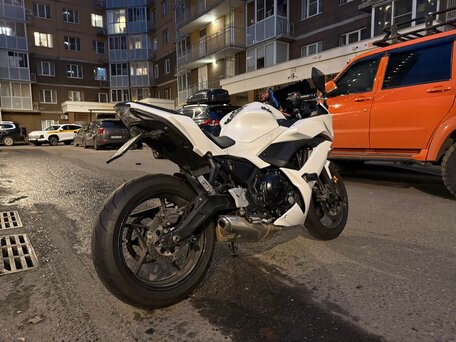 2017 Kawasaki ER-6F (Ninja 650R), белый, 650000 рублей, вид 3