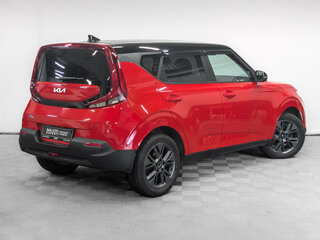 2021 Kia Soul III, красный, 1995000 рублей, вид 5