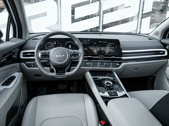 2026 Kia Sportage V Рестайлинг, белый, 3832500 рублей - вид 5