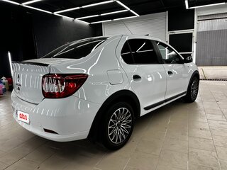 2017 Renault Logan II, белый, 660000 рублей, вид 4