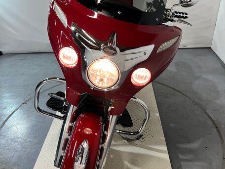 2014 Indian Chieftain, красный, 810000 рублей, вид 4