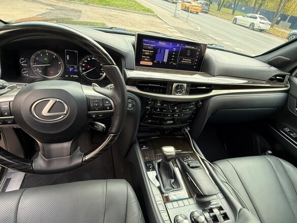 2019 Lexus LX 570 III Рестайлинг 2, чёрный, 11700000 рублей - вид 9