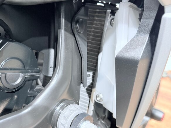 2020 BMW F 900 R, серебристый, 999000 рублей - вид 37