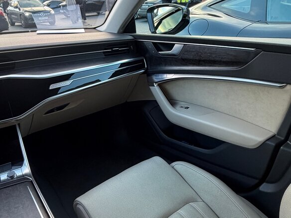 2018 Audi A7 55 TFSI II (4K), чёрный, 3910000 рублей - вид 13