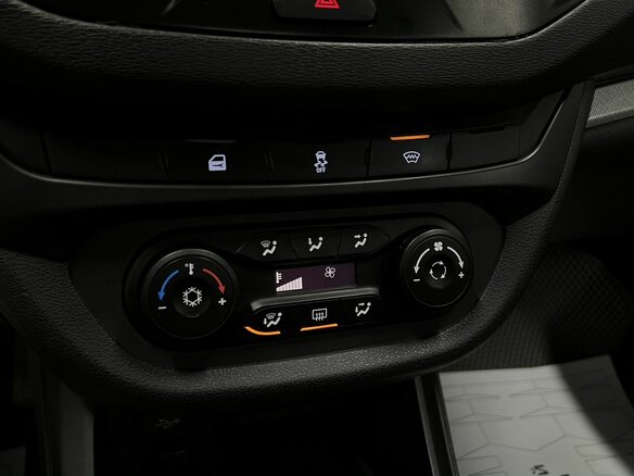 2021 Lada (ВАЗ) Vesta I, белый - вид 14