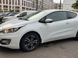 2014 Kia Ceed II, белый, 990000 рублей, вид 2