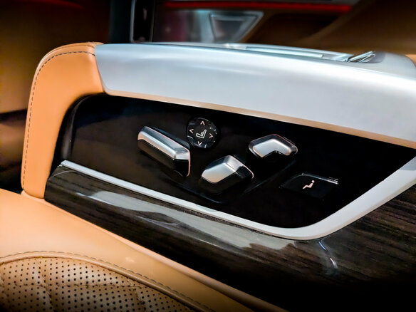 2022 BMW 7 серии Long 730Ld VI (G11/G12) Рестайлинг, чёрный, 6995000 рублей - вид 16