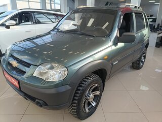 2011 Chevrolet Niva I Рестайлинг, зелёный, 419000 рублей, вид 1