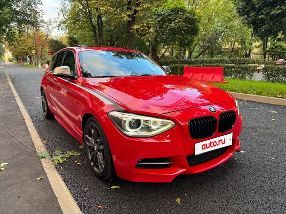 2011 BMW 1 серии 120d II (F20/F21), красный, 2450000 рублей - вид 5
