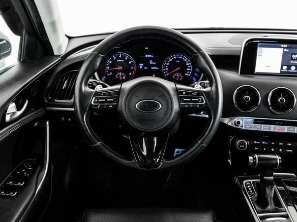 2019 Kia Stinger I, белый, 2099000 рублей - вид 18