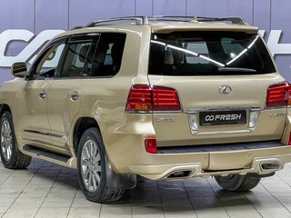 2010 Lexus LX 570 III, бежевый, 4599000 рублей, вид 2