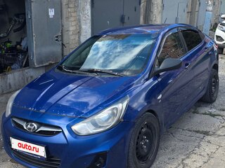 2013 Hyundai Solaris I, синий, 360000 рублей, вид 1