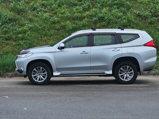 2018 Mitsubishi Pajero Sport III, серебристый, 2990000 рублей, вид 3