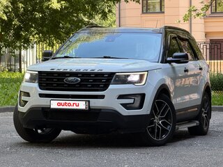 2015 Ford Explorer V Рестайлинг, белый, 1970000 рублей, вид 1