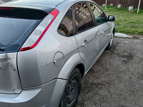 2011 Ford Focus II Рестайлинг, серебристый, 370000 рублей, вид 5