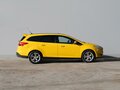 2016 Ford Focus III Рестайлинг, жёлтый, 1149000 рублей - вид 4