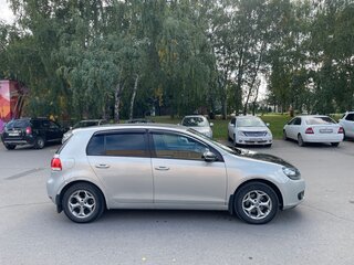 2010 Volkswagen Golf VI, серебристый, 550000 рублей, вид 3