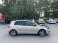 2010 Volkswagen Golf VI, серебристый - вид 2
