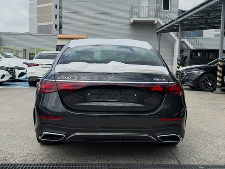 2026 Mercedes-Benz E-Класс Long 300 L VI (W214, S214), чёрный, 8920000 рублей, вид 5
