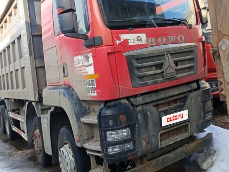 2022 Sinotruk Howo ZZ3327, красный, 4500000 рублей, вид 1