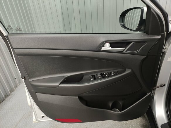 2019 Hyundai Tucson III Рестайлинг, серебристый, 2070000 рублей - вид 13