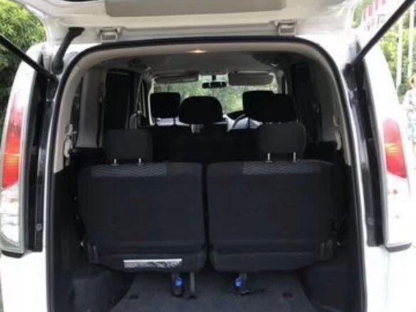2011 Nissan Serena IV (C26), белый, 1350000 рублей - вид 8