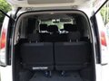 2011 Nissan Serena IV (C26), белый, 1350000 рублей - вид 8