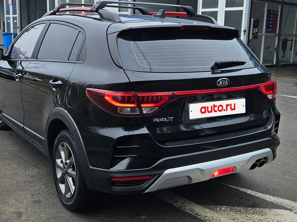 2020 Kia Rio X IV Рестайлинг, чёрный, 1650000 рублей - вид 1