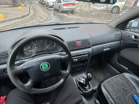 2003 Skoda Octavia I (A4) Рестайлинг, синий, 400000 рублей - вид 4