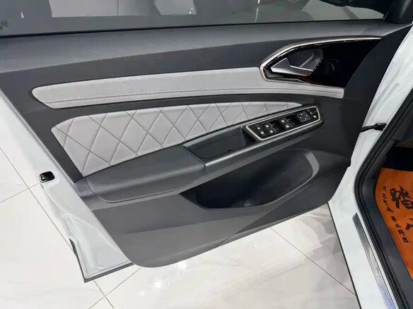 2023 Jetta VS7 I Рестайлинг 1, белый, 1700000 рублей - вид 15