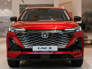 2026 Changan UNI-S I, красный, 3229900 рублей, вид 2