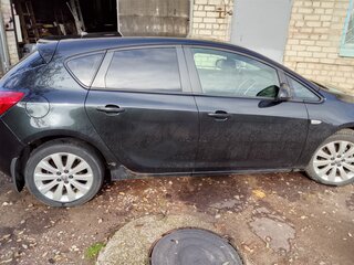2011 Opel Astra J, чёрный, 470000 рублей, вид 4