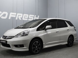 2013 Honda Fit Shuttle I, белый, 1020000 рублей, вид 1