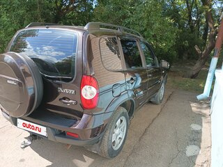 2011 Chevrolet Niva I Рестайлинг, коричневый, 550000 рублей, вид 4