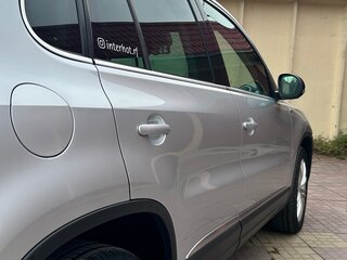 2013 Volkswagen Tiguan I Рестайлинг, серебристый, 1590000 рублей, вид 4