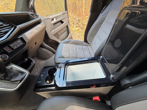 2023 Volkswagen Multivan T6 Рестайлинг, чёрный, 10000000 рублей - вид 10