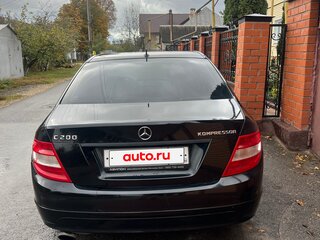 2009 Mercedes-Benz C-Класс 200 III (W204), чёрный, 1200000 рублей, вид 3