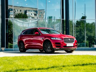 2017 Jaguar F-Pace I, красный, 2250000 рублей, вид 5
