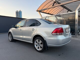 2011 Volkswagen Polo V, серебристый, 590000 рублей, вид 4