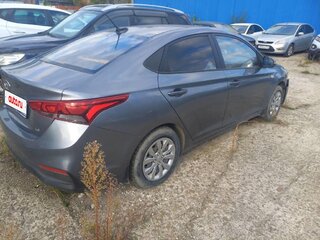 2018 Hyundai Solaris II, серый, 865260 рублей, вид 2