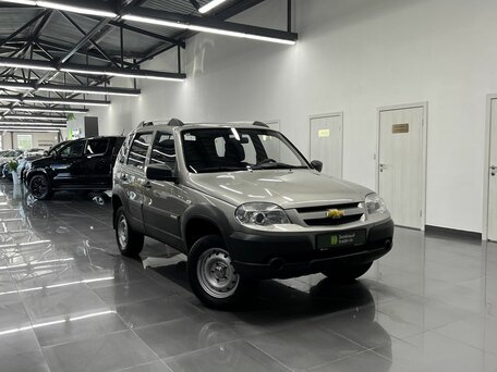 2014 Chevrolet Niva I Рестайлинг, коричневый, 690000 рублей, вид 5