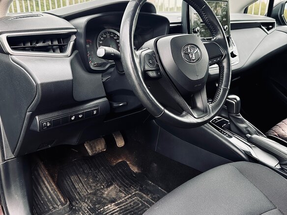 2019 Toyota Corolla XII (E210), коричневый, 1900000 рублей - вид 7