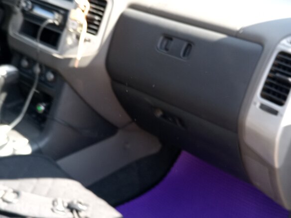 2004 Mitsubishi Pajero III Рестайлинг, серебристый, 1250000 рублей - вид 18