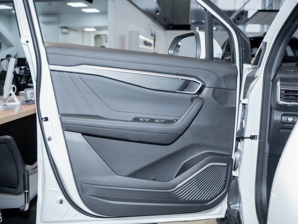 2026 Geely Okavango I Рестайлинг, белый, 4085990 рублей - вид 13